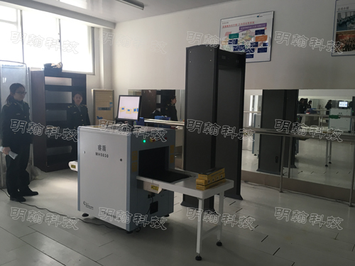 學校安檢設(shè)備