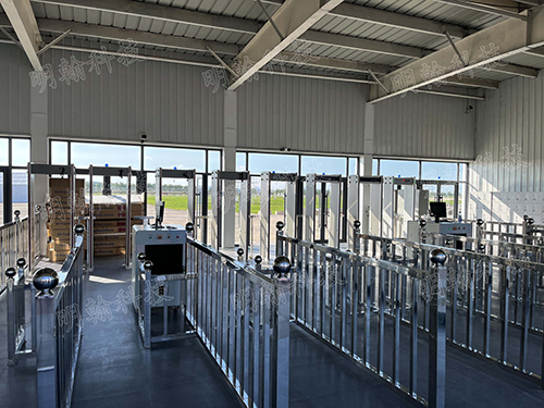 機(jī)場(chǎng)安檢門(mén)