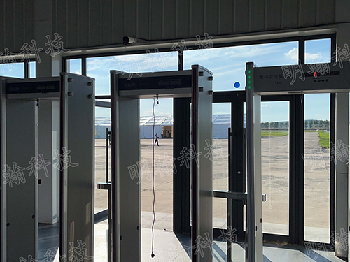 機(jī)場(chǎng)用安檢門(mén)